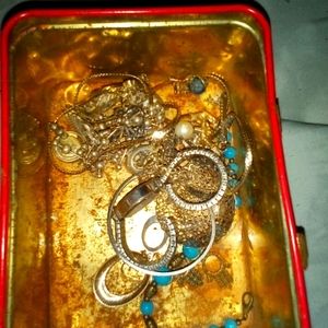 Good solid gold and silver assorted